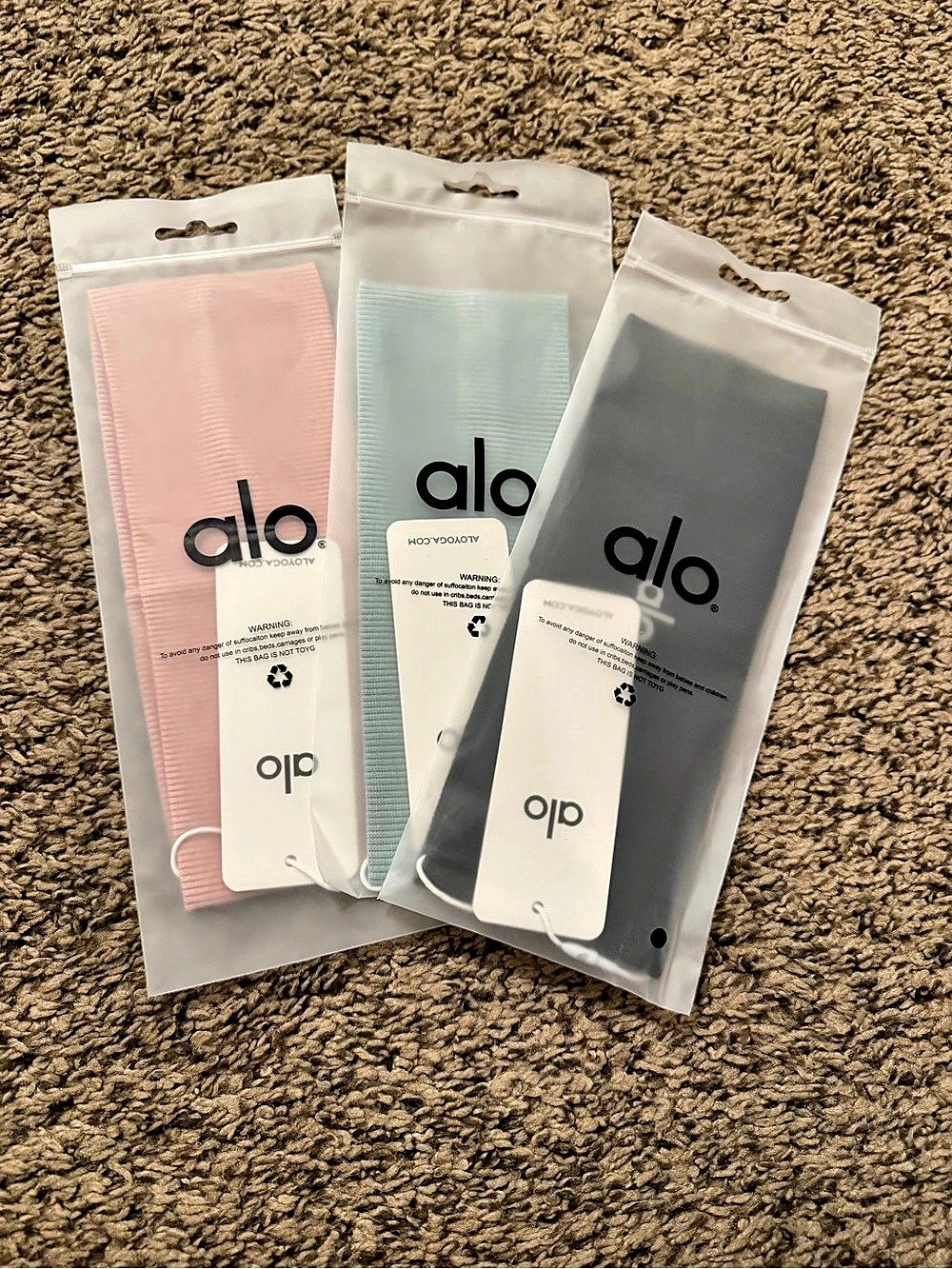 Alo 3-Pack Face Masks in Pink & Green NWT